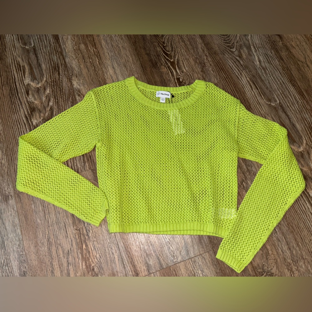 Lime Green crochet knit Sweater💓 NWT-size small